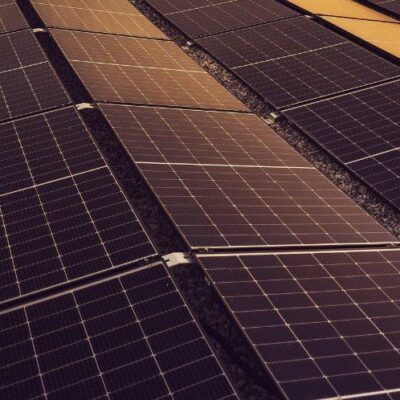 Benefits of Solar and Battery Systems for Institutes